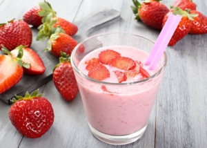 3-Strawberry-Coconut-Milkshake